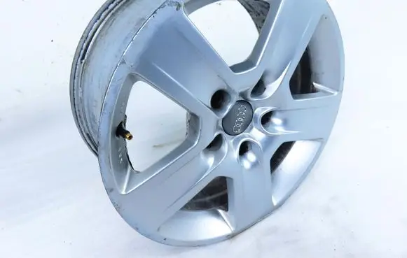 Audi A4 S4 B5 8D R17 alloy rim 8EC071496