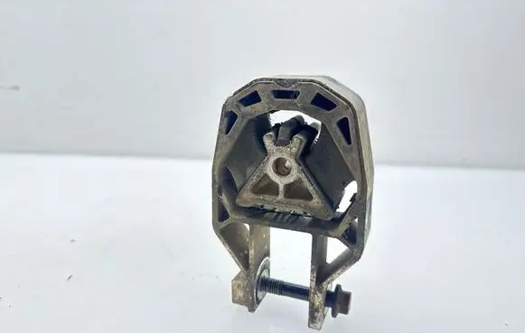 Ford Kuga I Gearbox mount