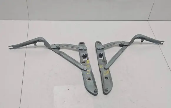 BMW 5 E39 Tailgate/trunk/boot hinge 8159397 8159398