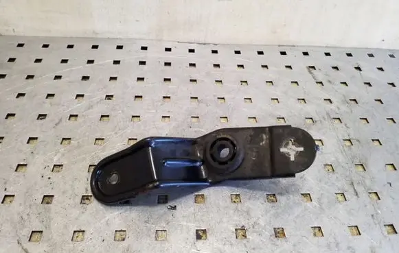 Chevrolet Captiva Radiator mount bracket