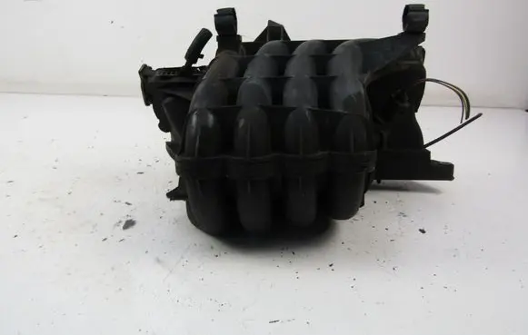 Volkswagen Golf IV Intake manifold 
