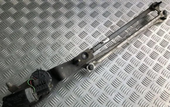 Ford Focus Front wiper linkage and motor 0390241362 XS4117508BA