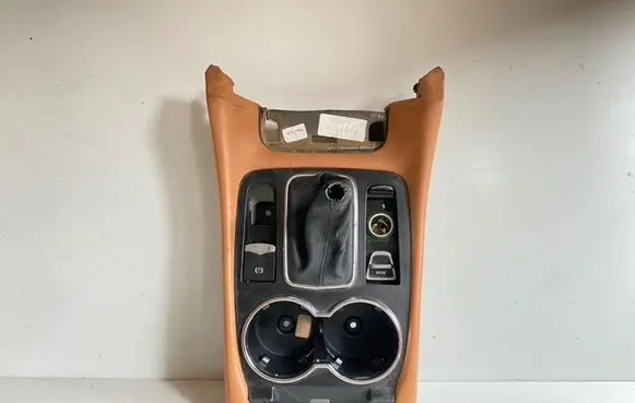 Maserati GranTurismo Center console