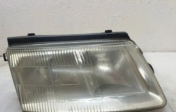 Volkswagen PASSAT B5 Headlight/headlamp 143688