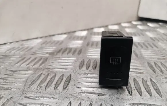 Volkswagen PASSAT B5.5 Windscreen/window heater switch 3B0959621C