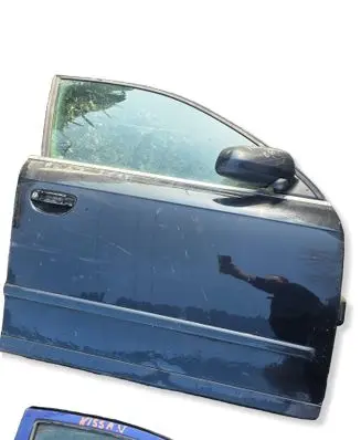Audi A4 S4 B7 8E 8H Front door 8E0831052
