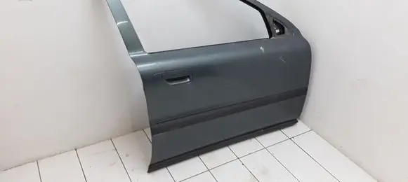 Volvo V70 Front door