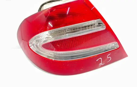 Mercedes-Benz CLK A209 C209 Rear/tail lights A2098200164