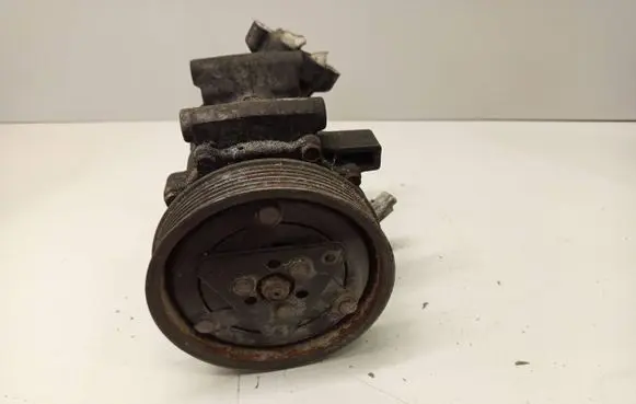 Nissan Juke I F15 Air conditioning (A/C) compressor (pump) 3724007944 8200953359