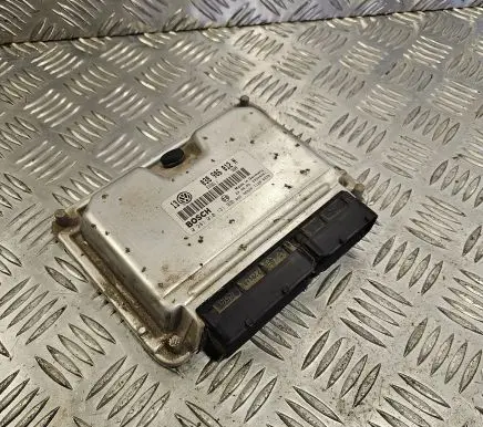 Volkswagen New Beetle Engine control unit/module 038906012N 0281010131
