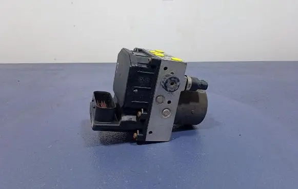Volkswagen PASSAT B5.5 ABS Pump 4B0614517G