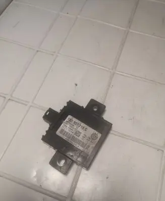 Audi A3 S3 8P Alarm control unit/module 1K0907719C 28024256