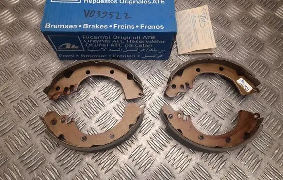 Mercedes-Benz S W126 Brake pads (rear) 03013701712