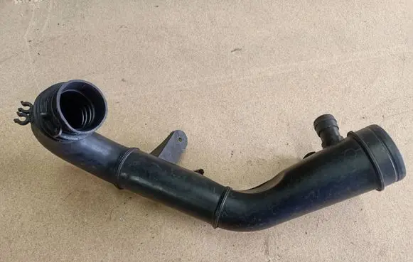 Volkswagen Golf IV Intercooler hose/pipe 1J0129654Q