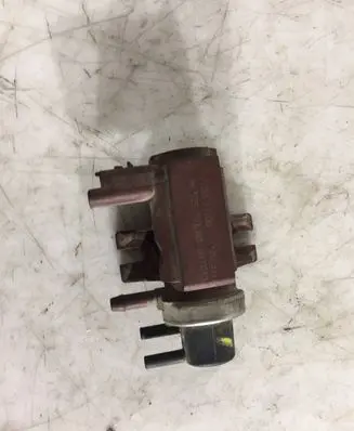 Citroen C4 I Picasso Turbo solenoid valve 9652570180 7007T200