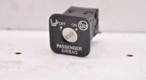 Passenger airbag on/off switch