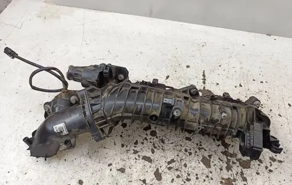BMW X1 E84 Intake manifold 7807991 8514771 8506406