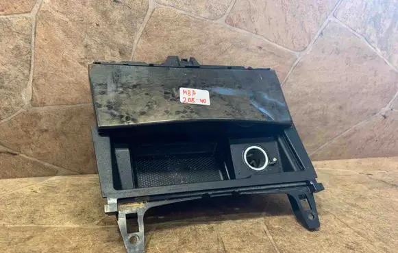 Mercedes-Benz C W204 Car ashtray A2046801350