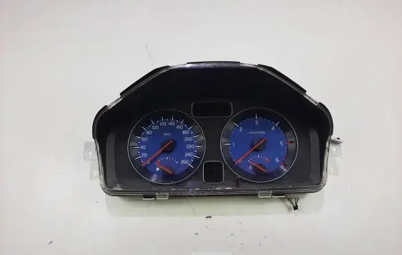 Volvo C30 Speedometer (instrument cluster) 30733372