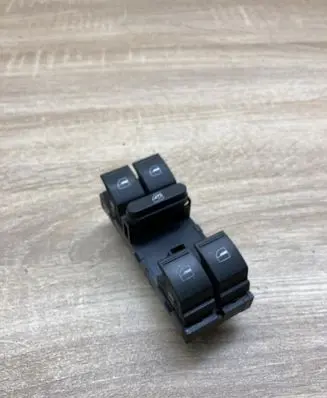 Volkswagen Golf V Electric window control switch 1K4959857A