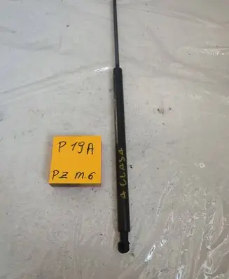 Mercedes-Benz A W168 Tailgate strut 89746646