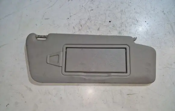 Mercedes-Benz C W204 Sun visor A2218173120