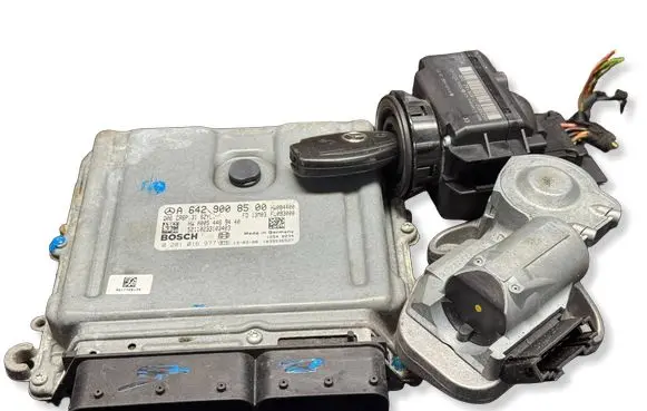 Mercedes-Benz Sprinter W906 Engine ECU kit and lock set A6429008500 A0054469440 0281016977