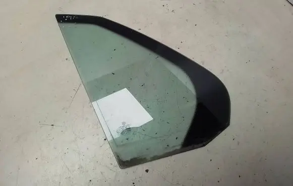 Volkswagen Jetta V Rear vent window glass 43R004528 E000214
