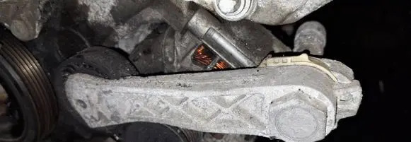Mini One - Cooper Coupe R56 Generator/alternator belt tensioner