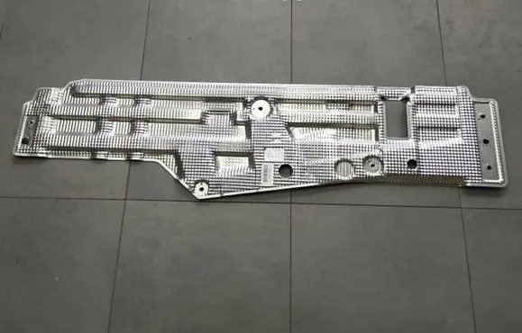 Exhaust heat shield
