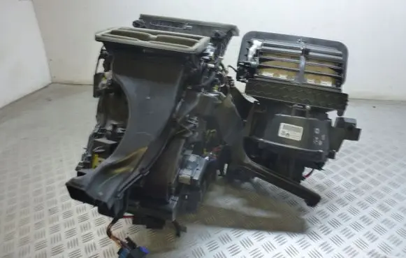 Jeep Compass Interior heater climate box assembly 68245114AF
