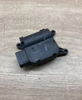 Volkswagen Golf Plus Air flap motor/actuator 0132801362