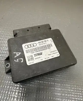 Audi Q5 SQ5 Hand brake control module 8K0907801H 32620205C