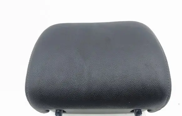 Audi A6 Allroad C7 Front seat headrest 