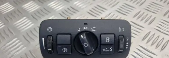 Volvo V70 Light switch 30739413 04066312