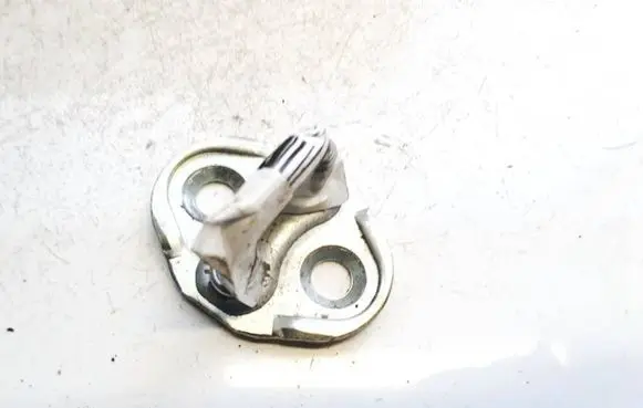 Mazda CX-5 Rear door lock loop/hook striker 3h22
