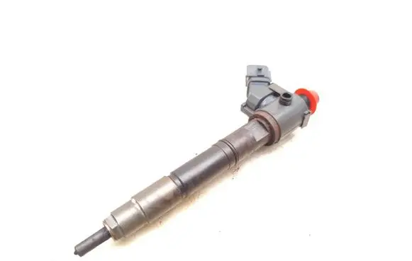 Volvo V40 Fuel injector VEA13-2370010-CAA VEA132370010CAA
