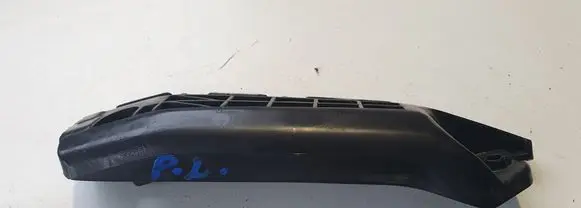 Toyota Yaris Front bumper mounting bracket