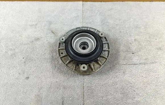 Mini One - Cooper F56 F55 Front upper strut mount 6884183 688418301 31306884183