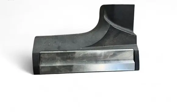 Fisker Karma Side skirt front trim C131144800500