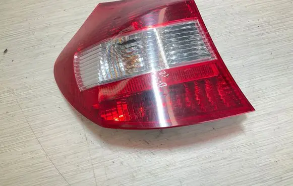 BMW 1 E81 E87 Rear/tail lights 6924501