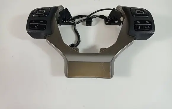 Lexus NX Steering wheel buttons/switches 75J060
