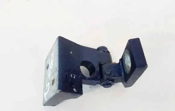 Porsche Cayenne (9PA) Rear door lower hinge 7L0833401A