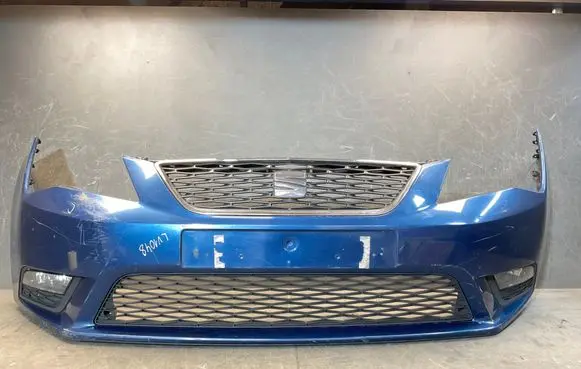 Seat Toledo IV (NH) Front bumper 5F0807221 5F0853692