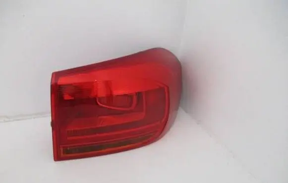 Volkswagen Tiguan Rear/tail lights 5N0945096Q
