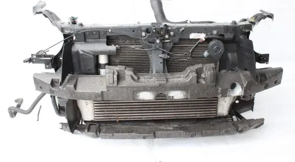 Nissan Qashqai Front piece kit 2006R