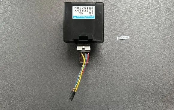 Mitsubishi Pajero Other control units/modules MR276183