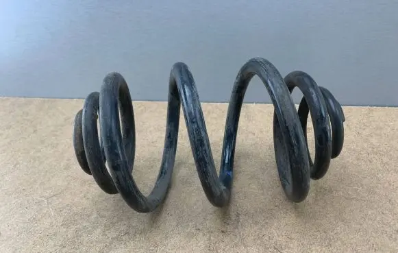 BMW 3 E46 Rear coil spring 33531094740 31331094731