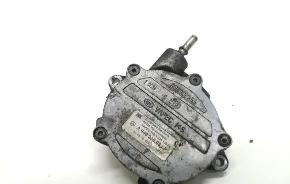 Mercedes-Benz A W169 Vacuum pump A6402300365