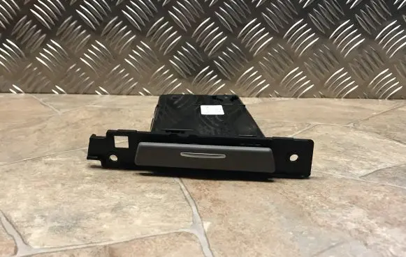 BMW 3 E90 E91 Cup holder 7127463